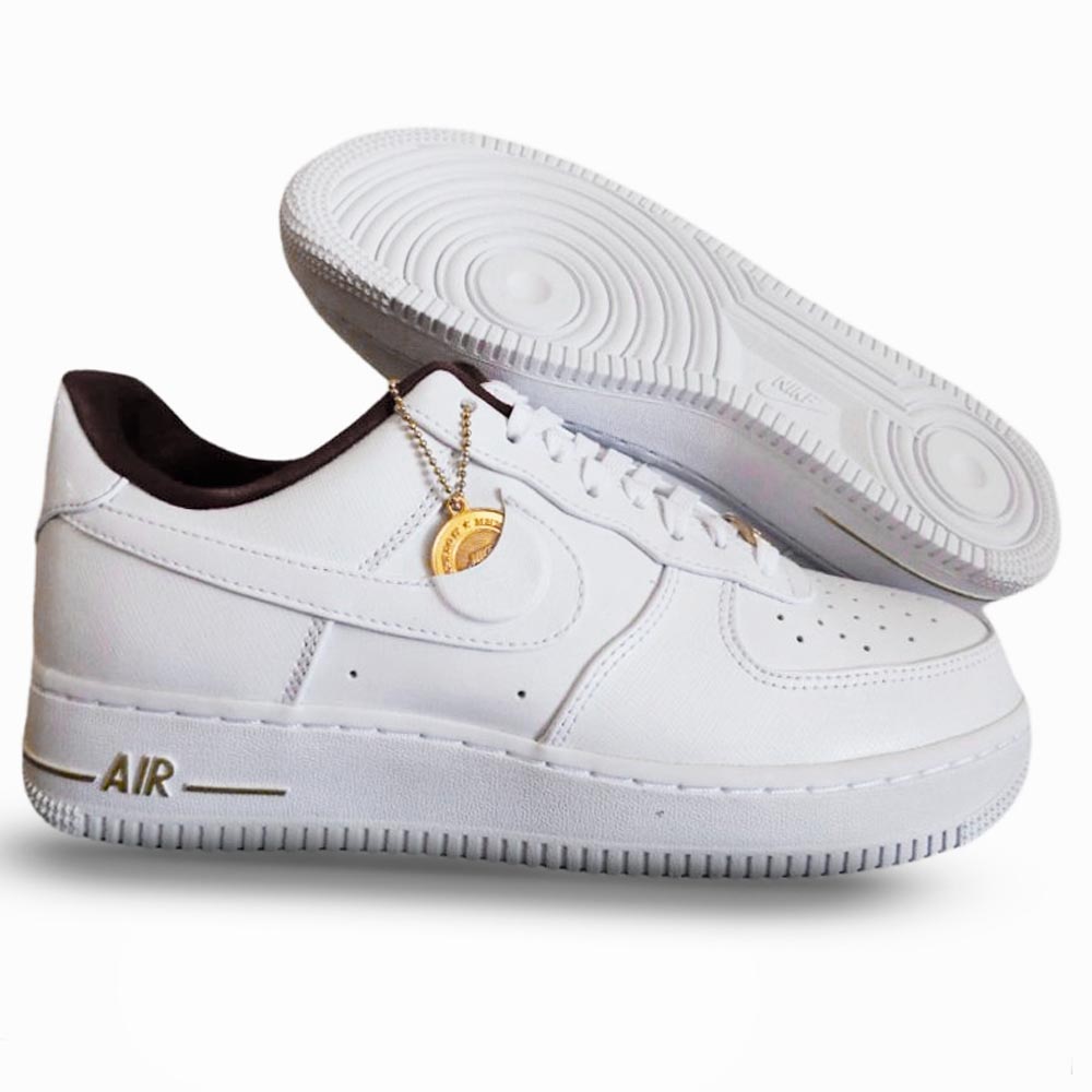 NIKE AIR FORCE CLASSICS